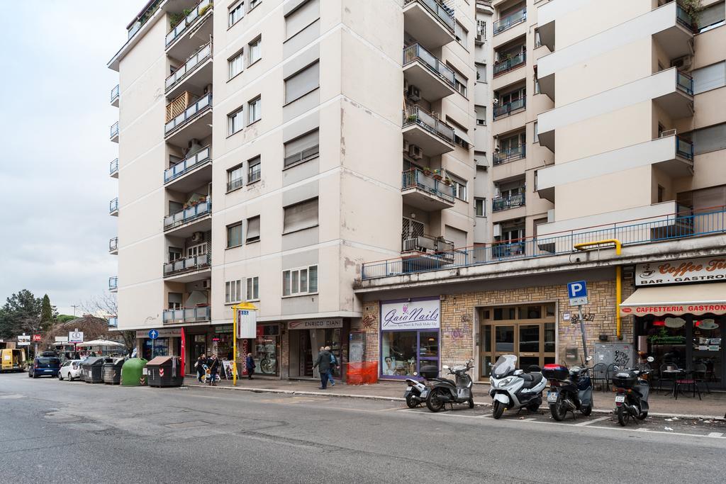 Vatican Rose Aparthotel Рим Екстериор снимка